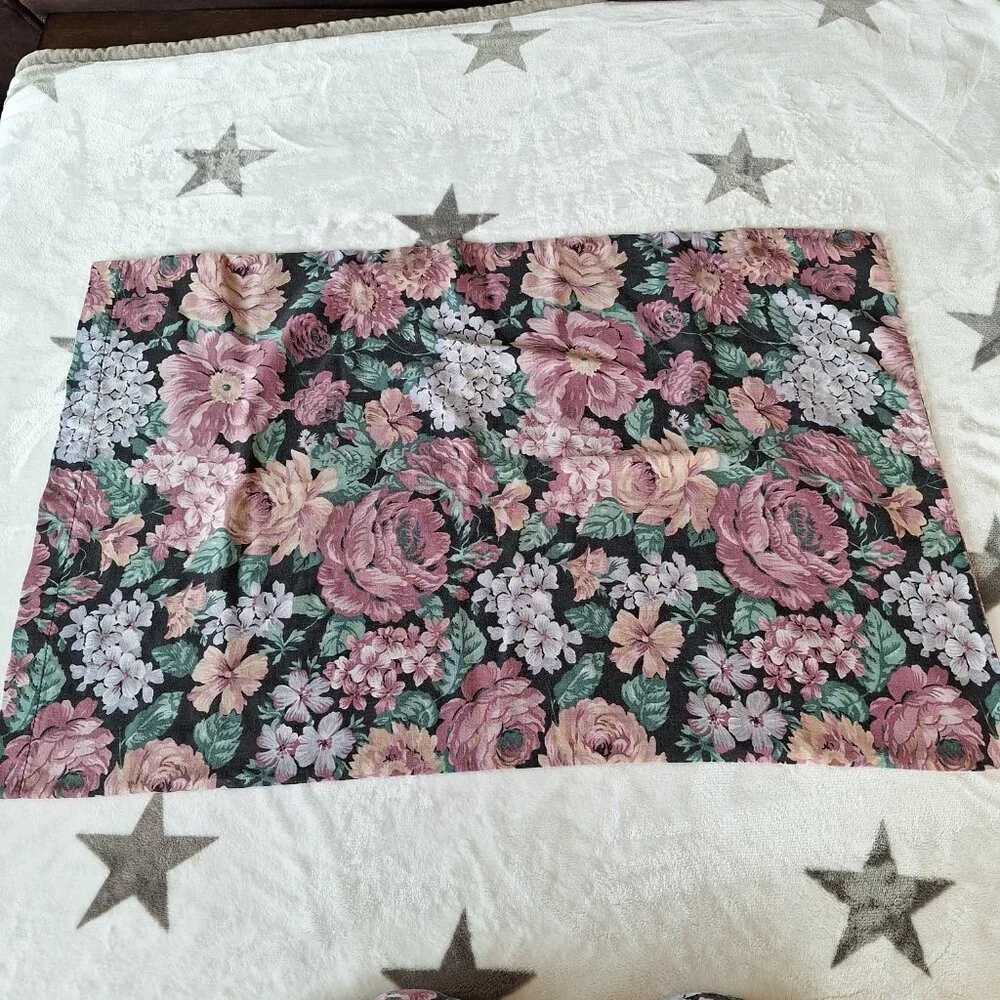 Vintage Set of 2 Pillowcases Pink Green Roses Floral Y2K 90s 80s Made In Spain‎